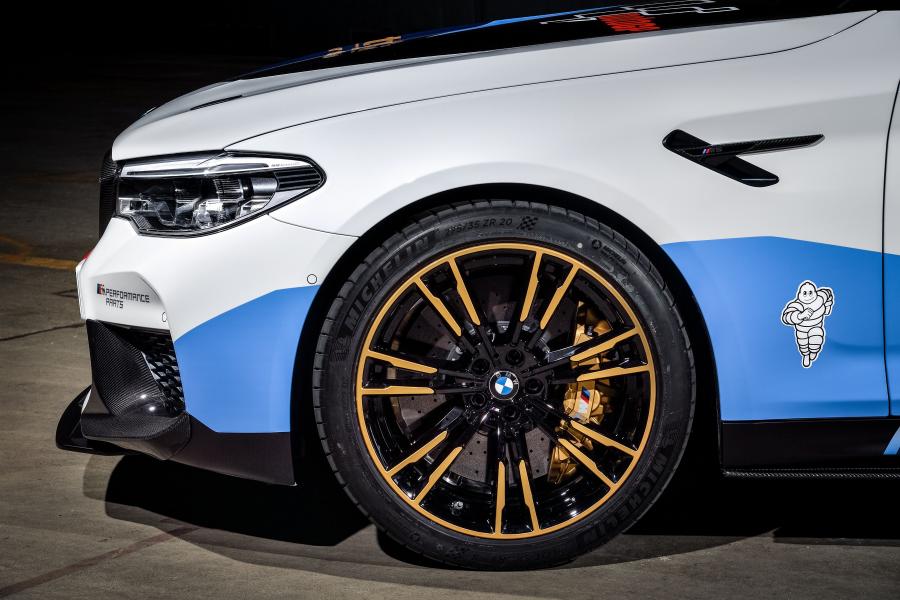 Колеса BMW M5 MotoGP Safety Car (F90) 2018 года  (фото 27 из 56)